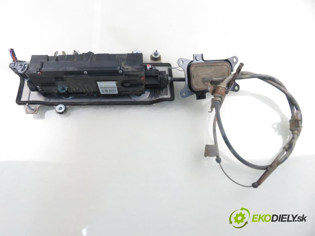 RENAULT KOLEOS I (HY_) SUV 2008 110,00 2.0 dCi 4x4 150 - M9R 832 1995,00 BRZDA: ručně elektrický 360104424R ; 10220101214