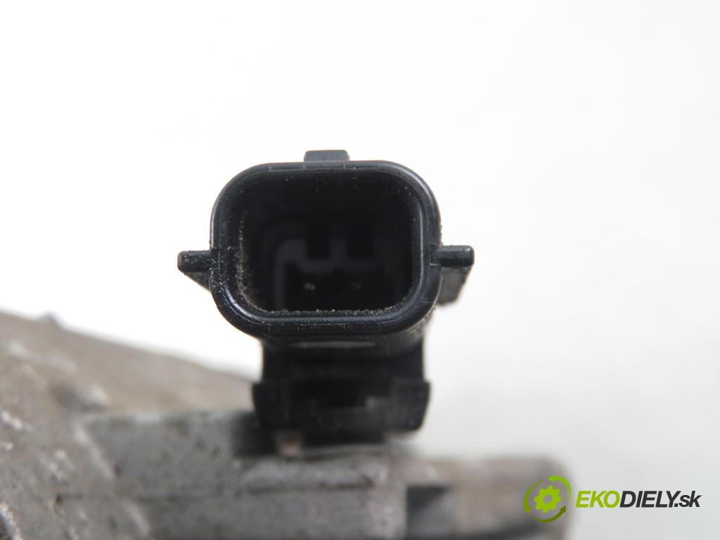 RENAULT KOLEOS I (HY_) SUV 2008 110,00 2.0 dCi 4x4 150 - M9R 832 1995,00 KOMPRESOR: klimatizácie Z0006029A ; 92600J702A ; Z0006028A (Kompresor klimatizácie)