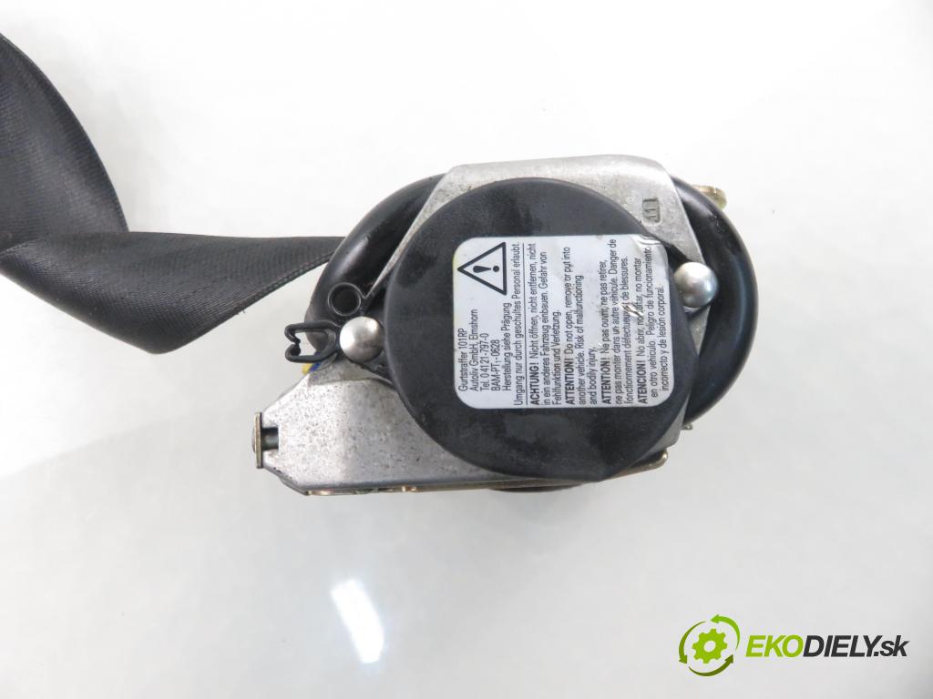 AUDI A4 Avant (8E5, B6) KOMBI 2001 96,00 1.9 TDI - AWX 1896,00 držák BEZPEČNOST PP 8E0857706B