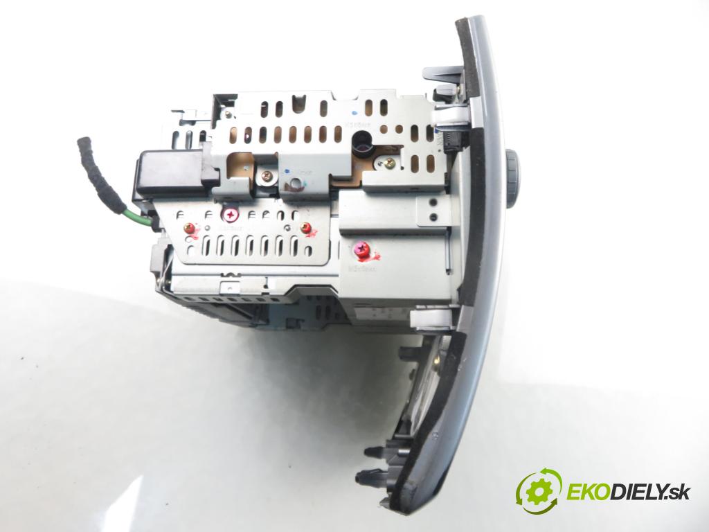 MAZDA 2 (DY) HB 2005 50,00 1.4 CD - F6JA 1399,00 RADIO CD 3M7118K876CE