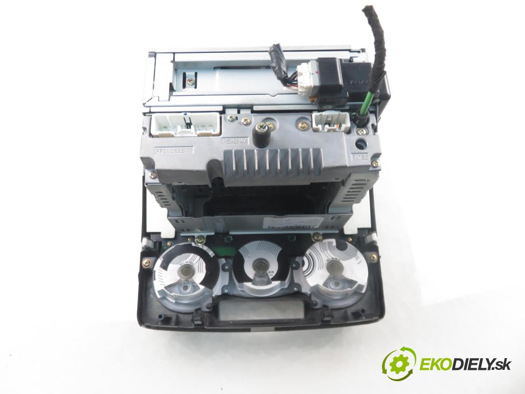 MAZDA 2 (DY) HB 2005 50,00 1.4 CD - F6JA 1399,00 RADIO CD 3M7118K876CE
