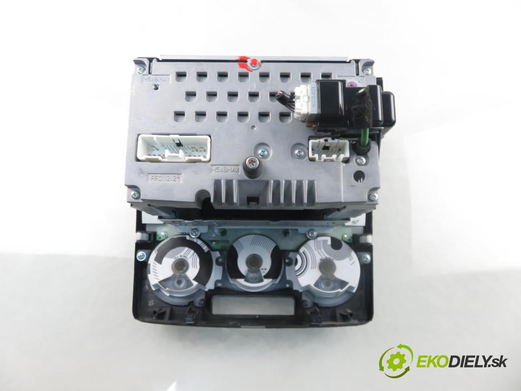 MAZDA 2 (DY) HB 2006 50,00 1.4 CD - F6JB 1399,00 RADIO CD 6M7118K876DA