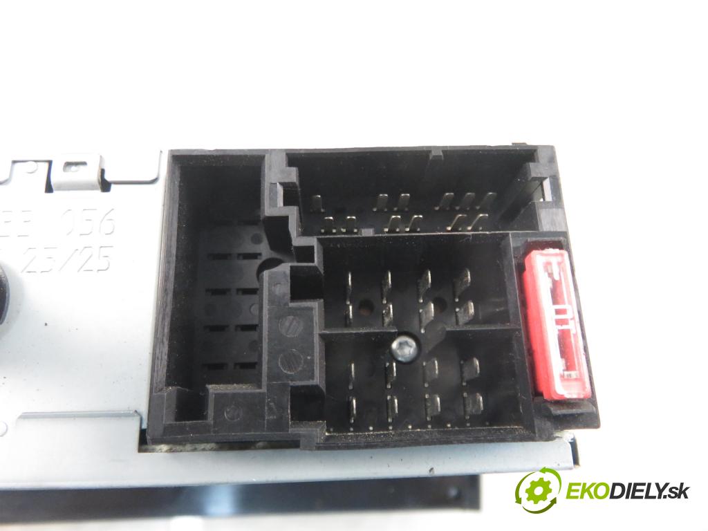 FIAT GRANDE PUNTO (199_) HB 2006 57,00 1.4 - 350 A1.000 1368,00 RADIO 7646328316