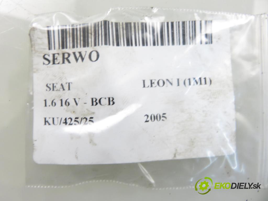 SEAT LEON (1M1) HB 2005 77,00 1.6 16 V - BCB 1598,00 posilovač 1J1514105H (Servočerpadlo)
