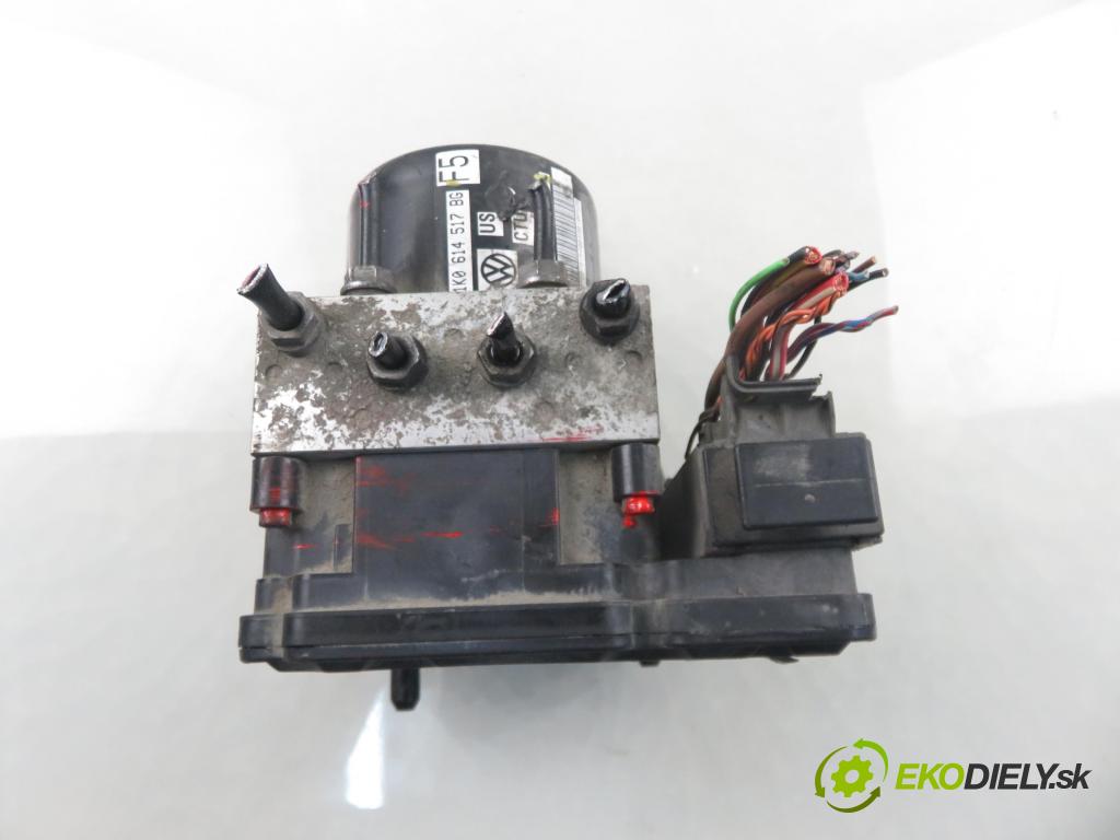 VW GOLF VI Variant (AJ5) KOMBI 2010 77,00 1.6 TDI - CAYC 1598,00 Pumpa ABS 1K0907379AH ; 10096103333 ; 1K0614517BG (Pumpa ABS)