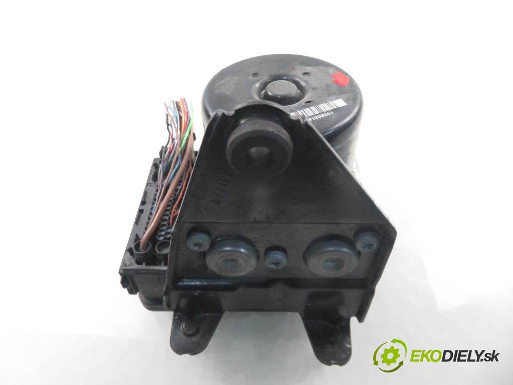 VW GOLF VI Variant (AJ5) KOMBI 2010 77,00 1.6 TDI - CAYC 1598,00 Pumpa ABS 1K0907379AH ; 10096103333 ; 1K0614517BG (Pumpa ABS)