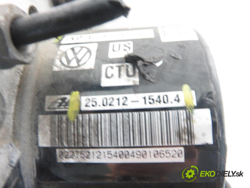 VW GOLF VI Variant (AJ5) KOMBI 2010 77,00 1.6 TDI - CAYC 1598,00 Pumpa ABS 1K0907379AH ; 10096103333 ; 1K0614517BG (Pumpa ABS)