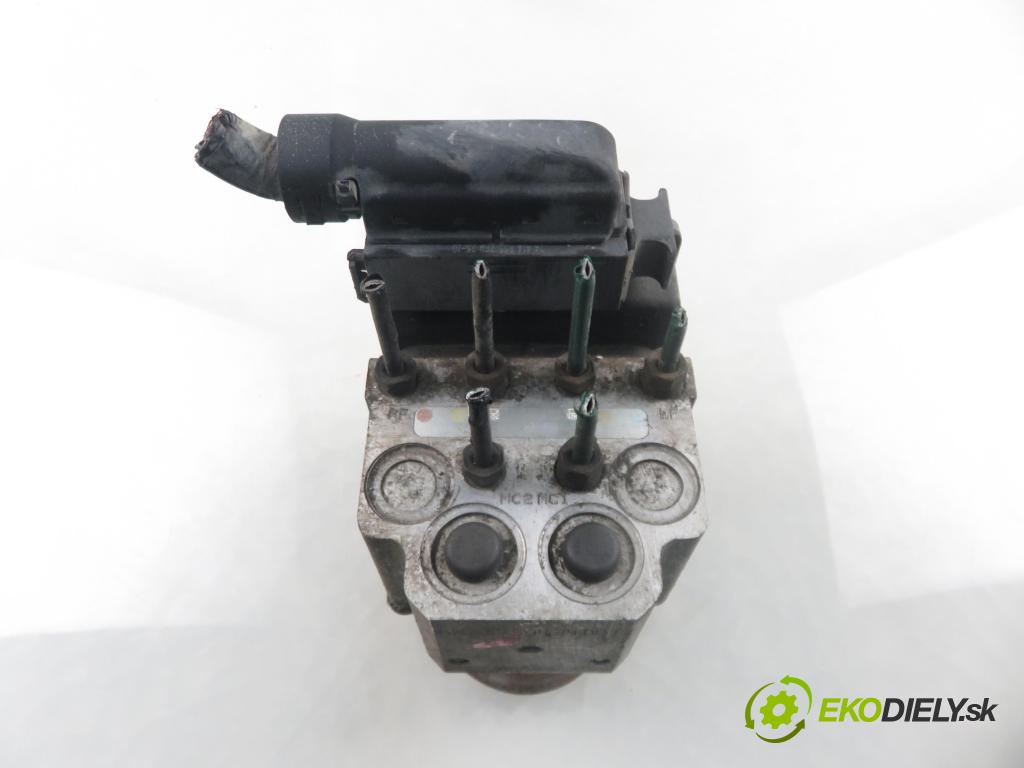 RENAULT TRAFIC II Skrzynia (FL) FURGON 2005 74,00 1.9 dCi - F9Q 760 1870,00 Pumpa ABS 13509005K ; 13664105 ; 54084684A (Pumpa ABS)