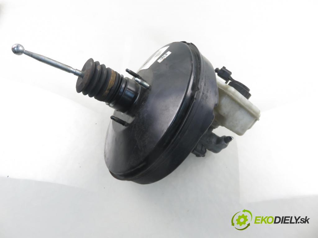 VW GOLF VI Variant (AJ5) KOMBI 2010 77,00 1.6 TDI - CAYC 1598,00 posilovač 1K0614105BH (Servočerpadlo)