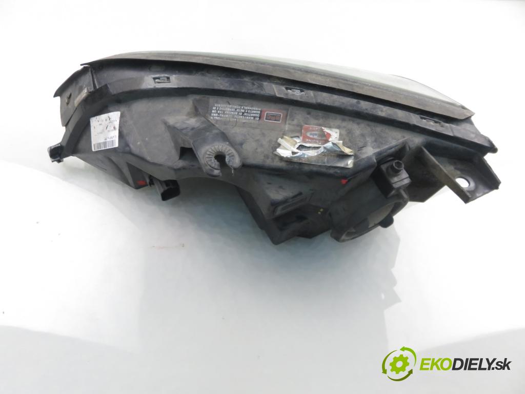 FORD USA FOCUS SEDAN 2005 107,00 2.0 Duratec HE 0,00 Svetlo PP 5S4313005A ; 5S4X13100A