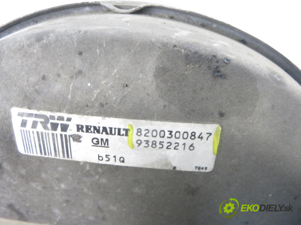 RENAULT TRAFIC II Skrzynia (FL) FURGON 2005 74,00 1.9 dCi - F9Q 760 1870,00 posilovač 8200300847 ; 93852216 (Servočerpadlo)