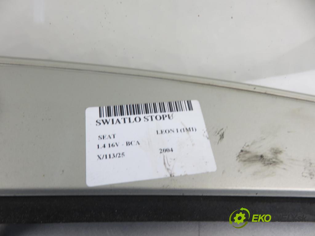 SEAT LEON (1M1) HB 2004 55,00 1.4 16V - BCA 1390,00 SVĚTLO bŕzd 1M6827933E