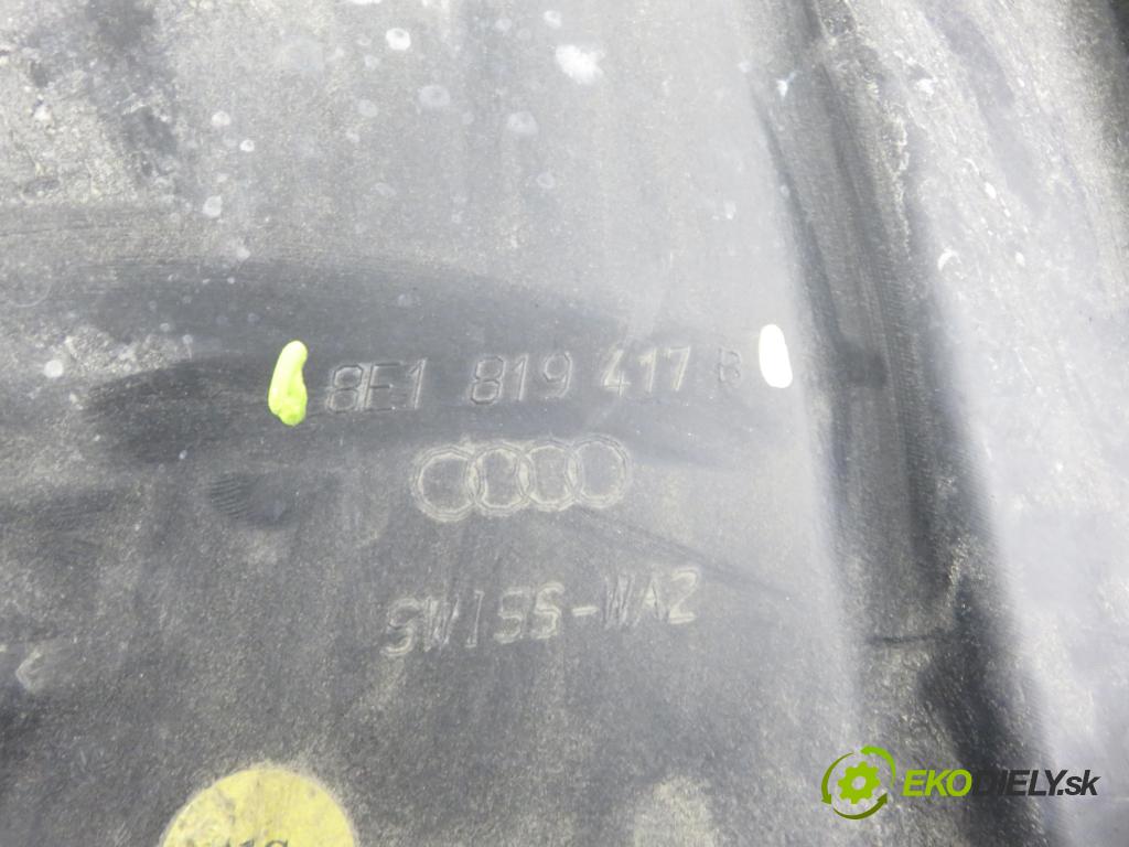 AUDI A4 Avant (8E5, B6) KOMBI 2001 96,00 1.9 TDI - AWX 1896,00 Torpédo, plast pod čelné okno 8E1819417B (Torpédo (plast pod čelným sklom))