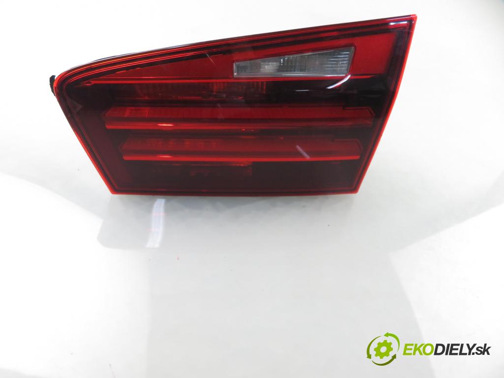 BMW 5 Touring (F11) KOMBI 2015 140,00 520 d xDrive - B47 D20 A 1995,00 světlo pravé zadní kufr 7370348