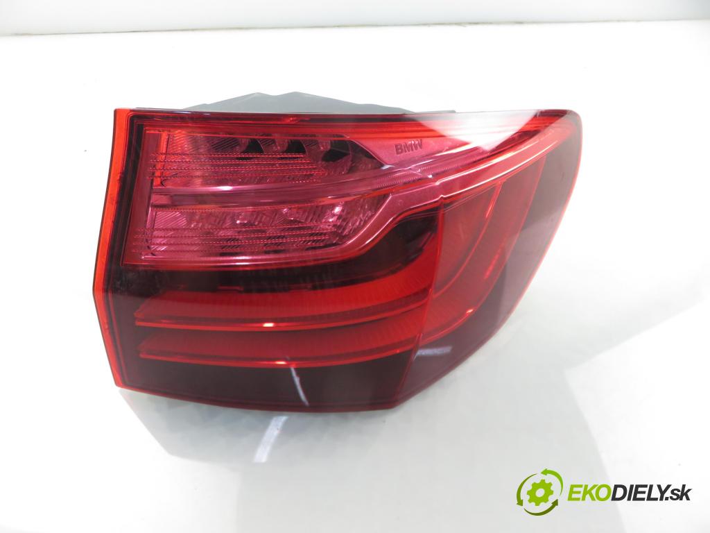 BMW 5 Touring (F11) KOMBI 2015 140,00 520 d xDrive - B47 D20 A 1995,00 světlo pravé zadní 18818002