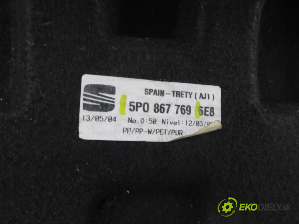 SEAT ALTEA (5P1) HB 2004 75,00 1.6 102 1595,00 POLKA: kufr 5P0867769