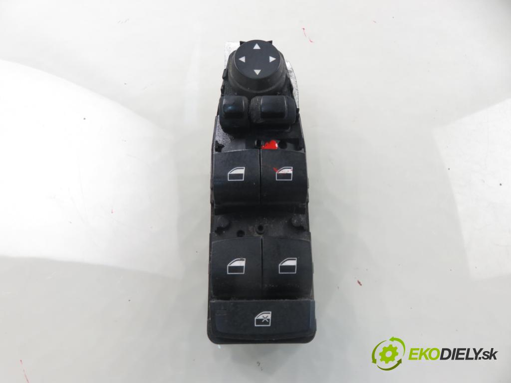 BMW 5 Touring (F11) KOMBI 2015 140,00 520 d xDrive - B47 D20 A 1995,00 Panel ovládaní oken 9241955
