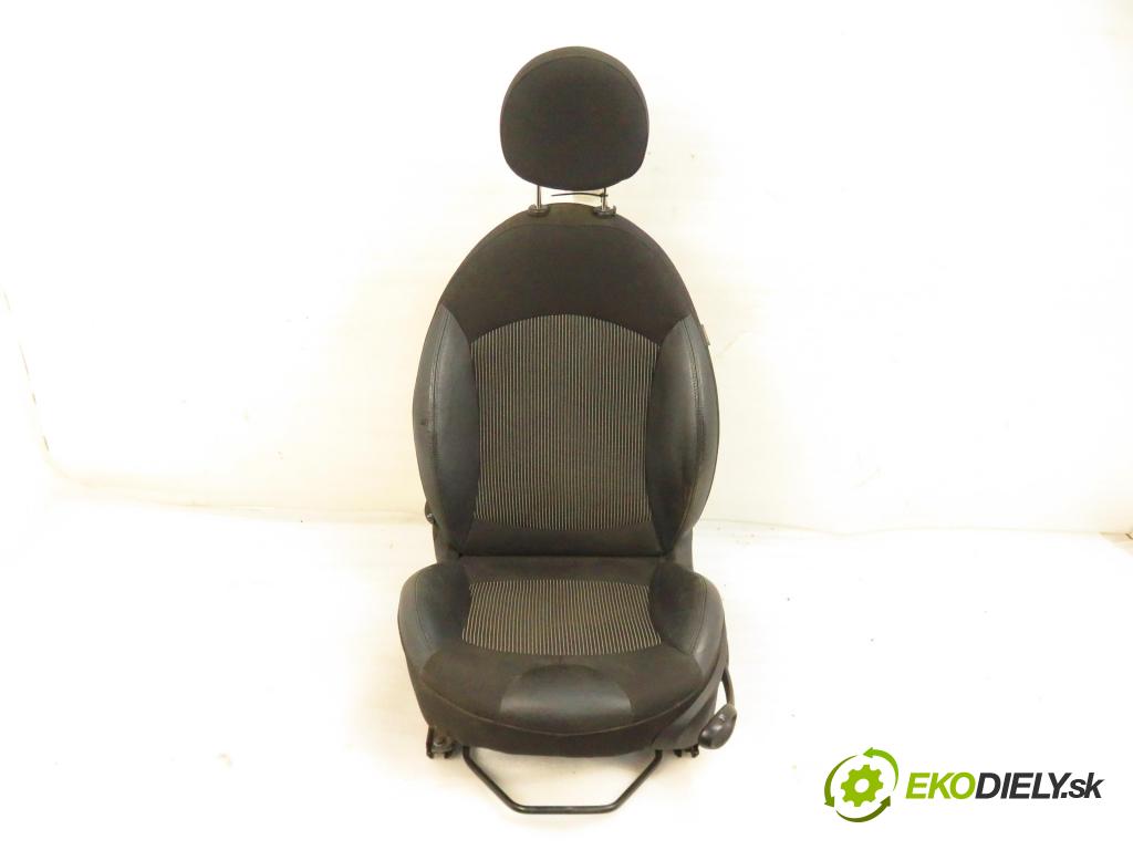 MINI MINI (R56) HB 2008 88,00 Cooper 120 - N12 B16 A 1598,00 sedadlo ŘIDIČE / LP