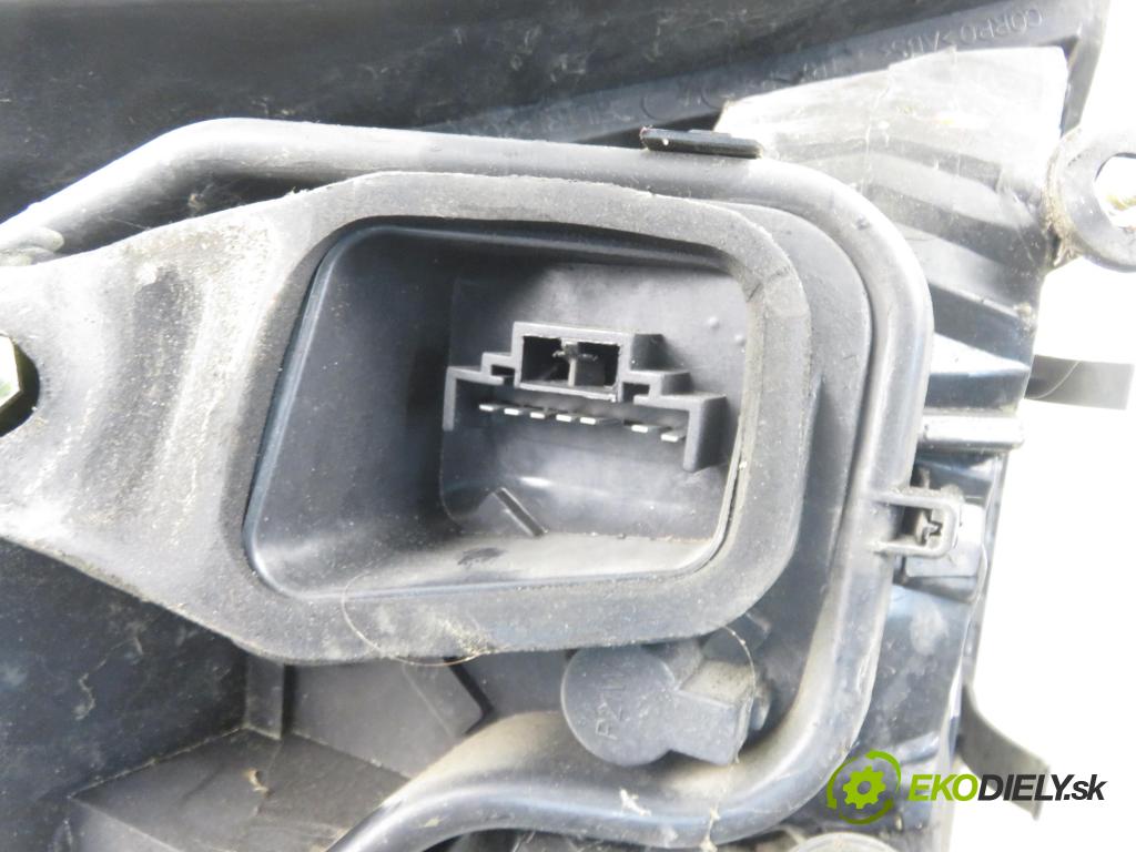 FIAT STILO (192_) HB 2003 59,00 1.9 JTD (192_XF1A) - 192 A3.000 1910,00 světlo pravé zadní
