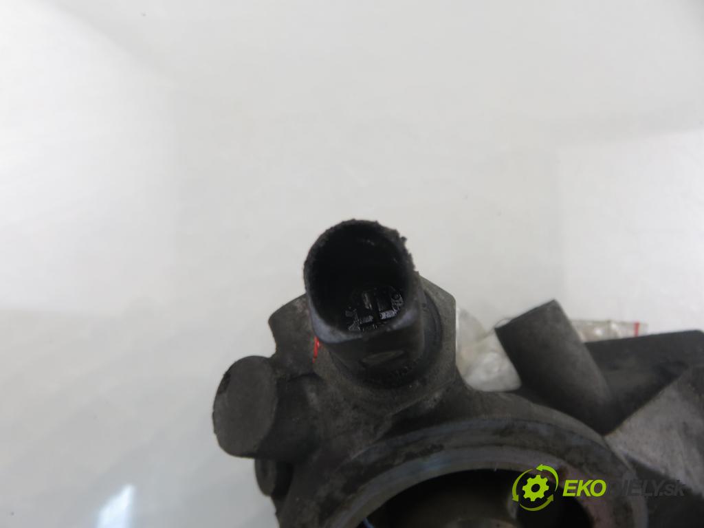 AUDI A4 Avant (8D5, B5) KOMBI 2000 92,00 1.8 - ARG 1781,00 obal filtra oleje 050115417 (Kryt olejového filtru)