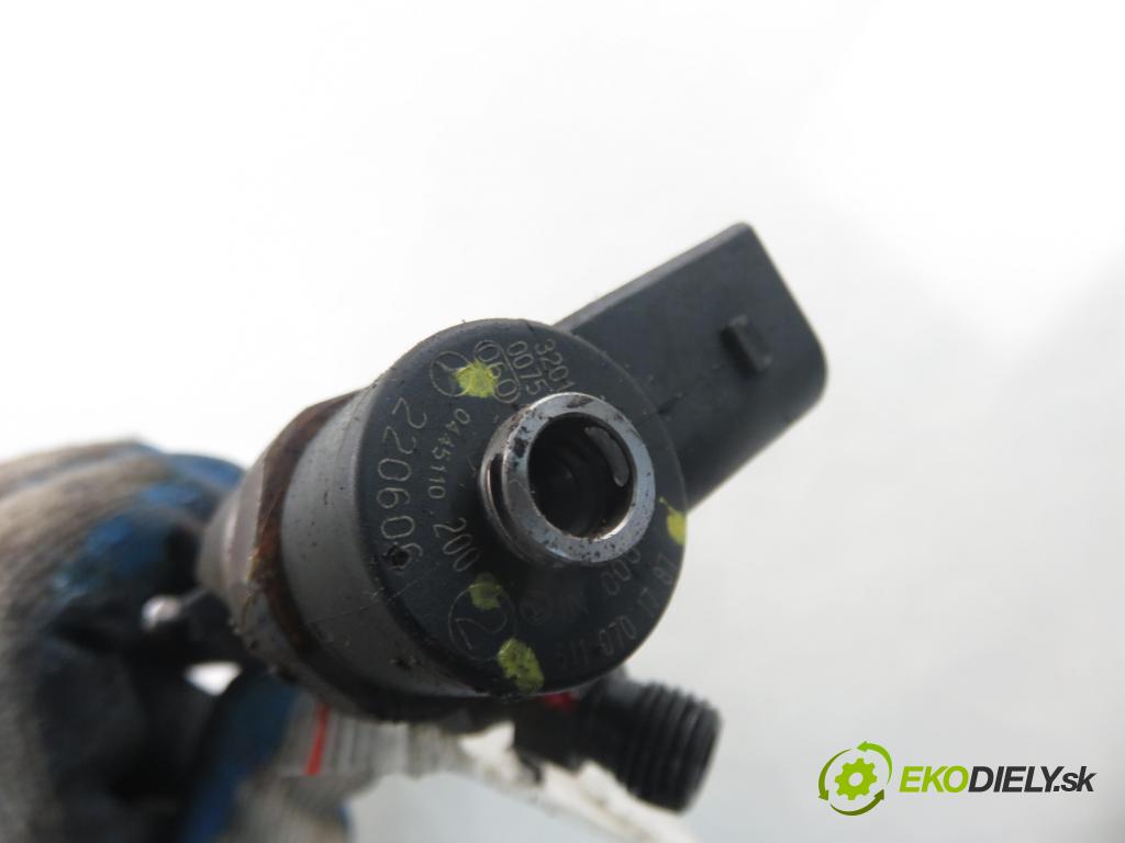 MERCEDES-BENZ KLASA S (W220) SEDAN 2001 145,00 S 320 CDI 197 - OM 613.960 3222,00 vstrekovač 0445110200 ; 6110701787 (Vstrekovač paliva)