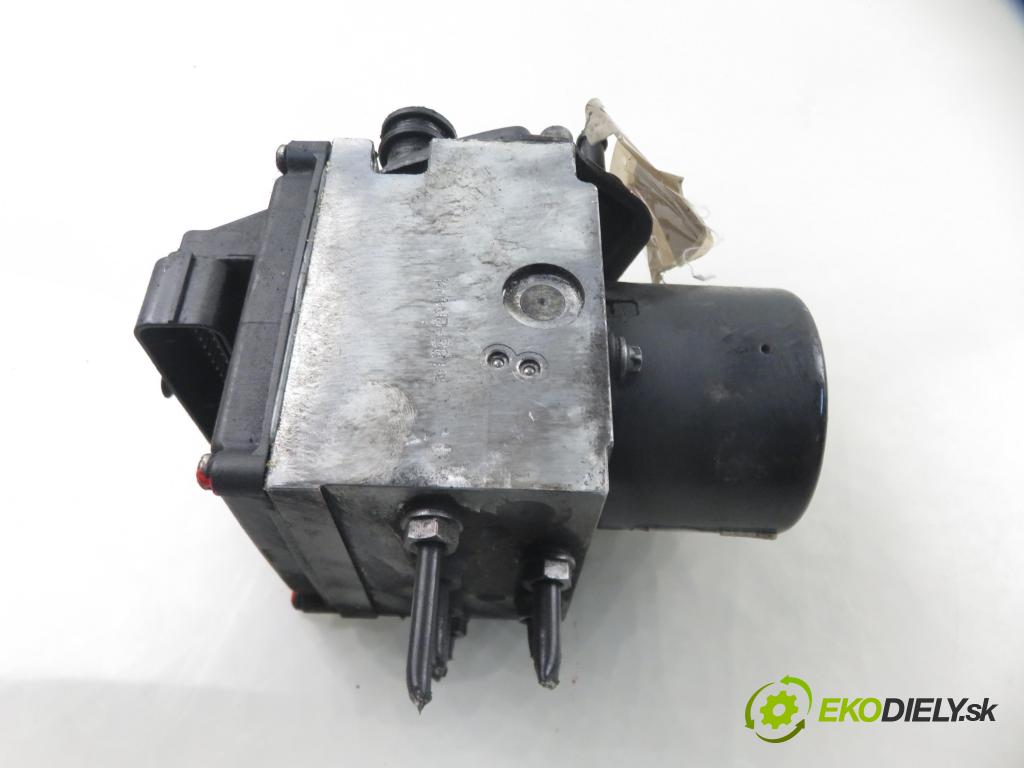 VW PASSAT B6 Variant (3C5) KOMBI 2006 77,00 1.9 TDI - BXE 1896,00 Pumpa ABS 3C0614095P ; 16027001A (Pumpa ABS)