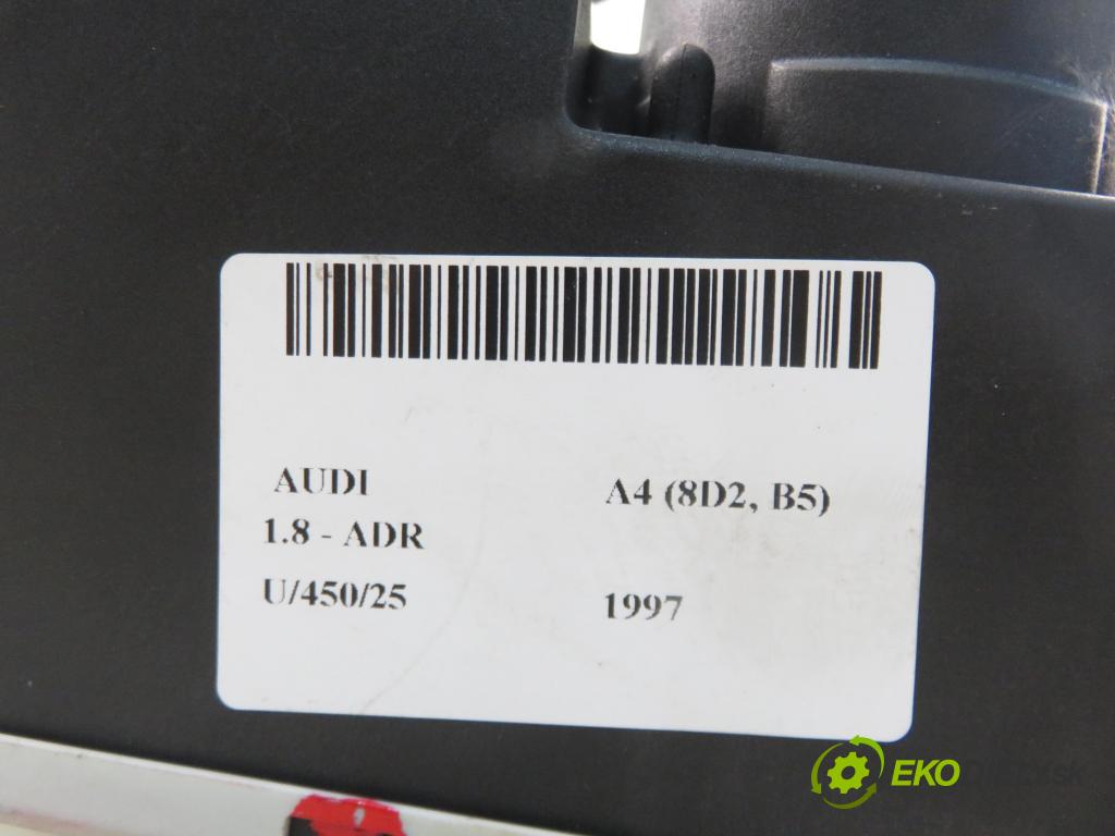 AUDI A4 (8D2, B5) SEDAN 1997 92,00 1.8 - ADR 1781,00 motorek zámku centrálního 8L0862257A