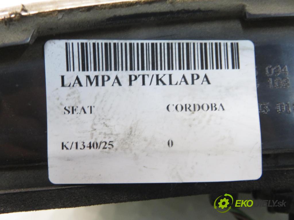 SEAT CORDOBA (6L2) SEDAN 2003 55,00 1.4 16V - BBY 1390,00 světlo pravé zadní kufr 6L5945094