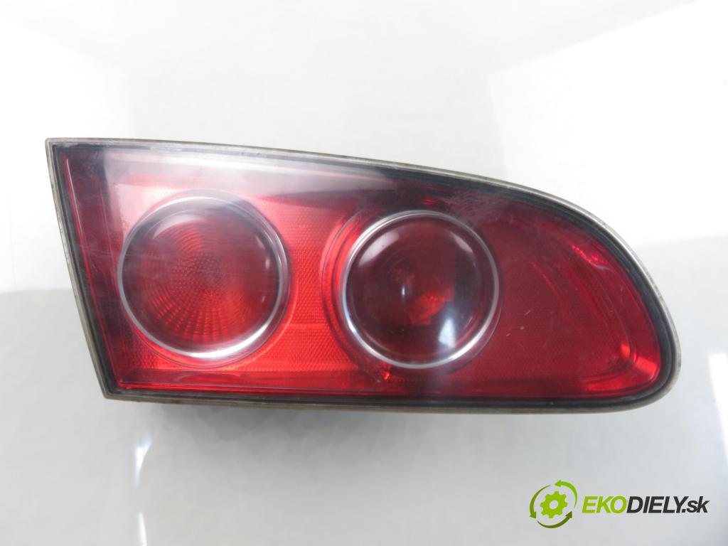 SEAT CORDOBA (6L2) SEDAN 2003 55,00 1.4 16V - BBY 1390,00 světlo levé zadní kufr 6L5945093