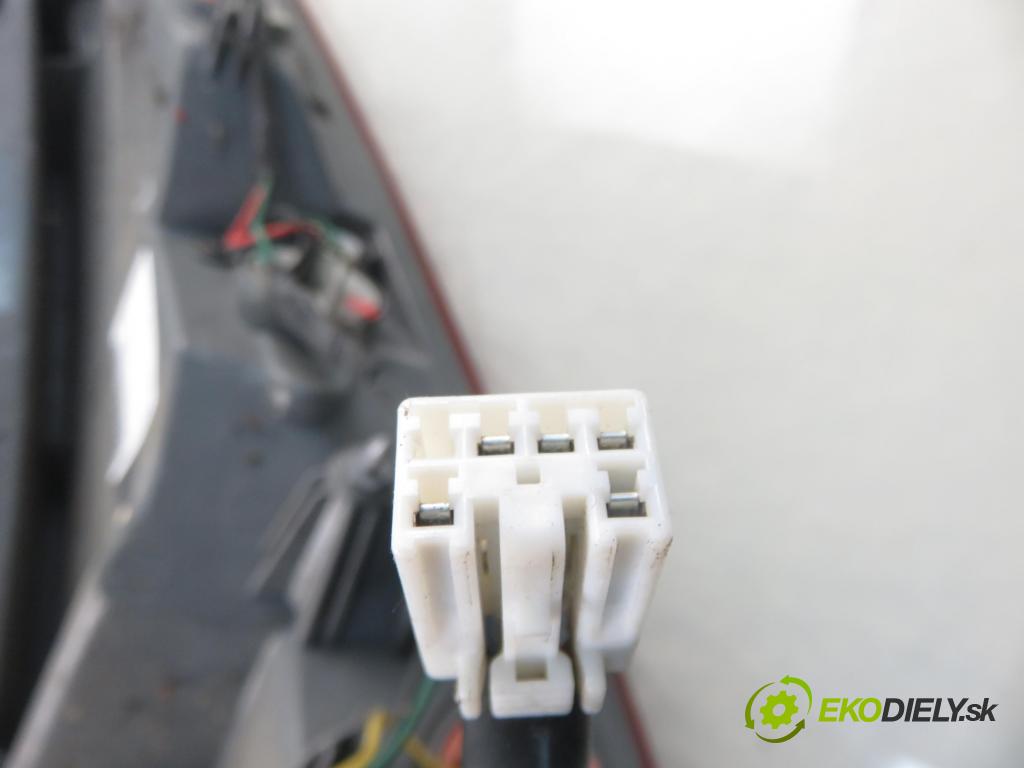 HYUNDAI i30 Kombi (FD) KOMBI 2010 85,00 1.6 CRDi 116 - D4FB 1582,00 světlo levé zadní 924012R1