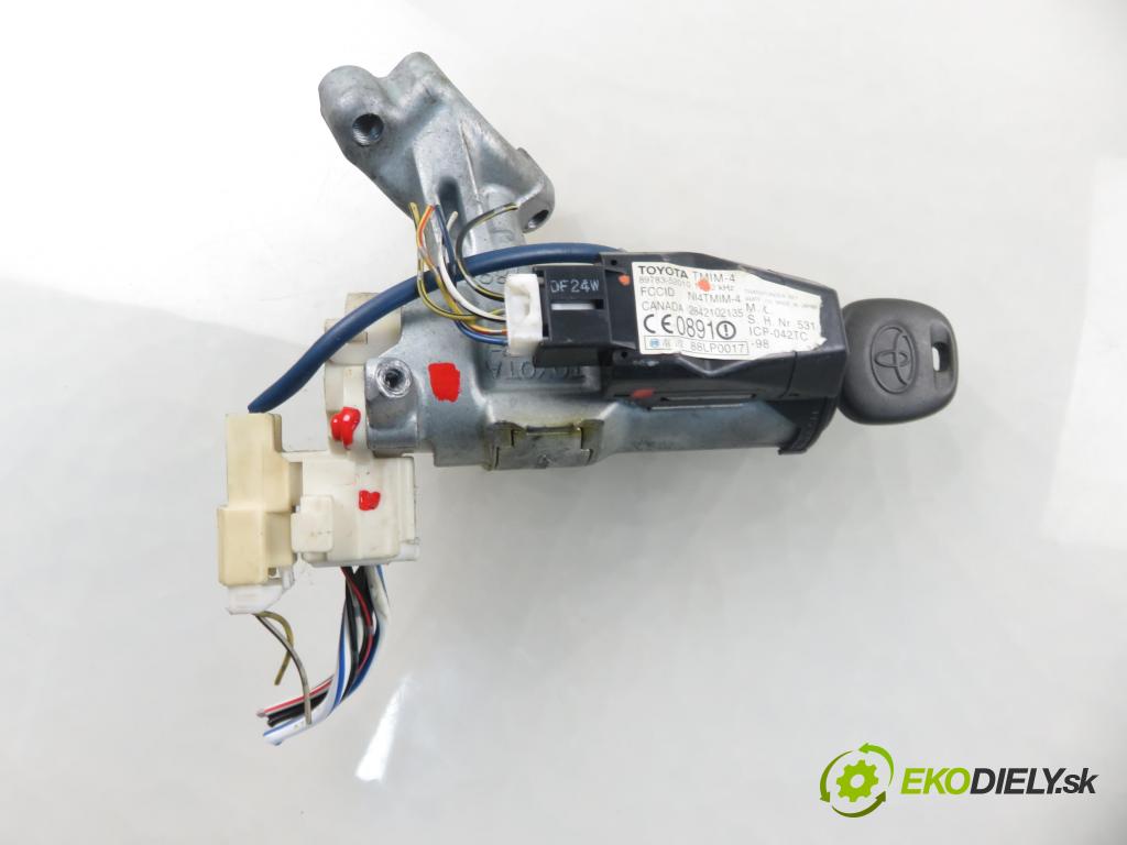 TOYOTA YARIS (_P1_) HB 2005 55,00 1.4 D-4D (NLP10_) - 1ND-TV 1364,00 spinačka 8978352010 (Spínacia skrinka)