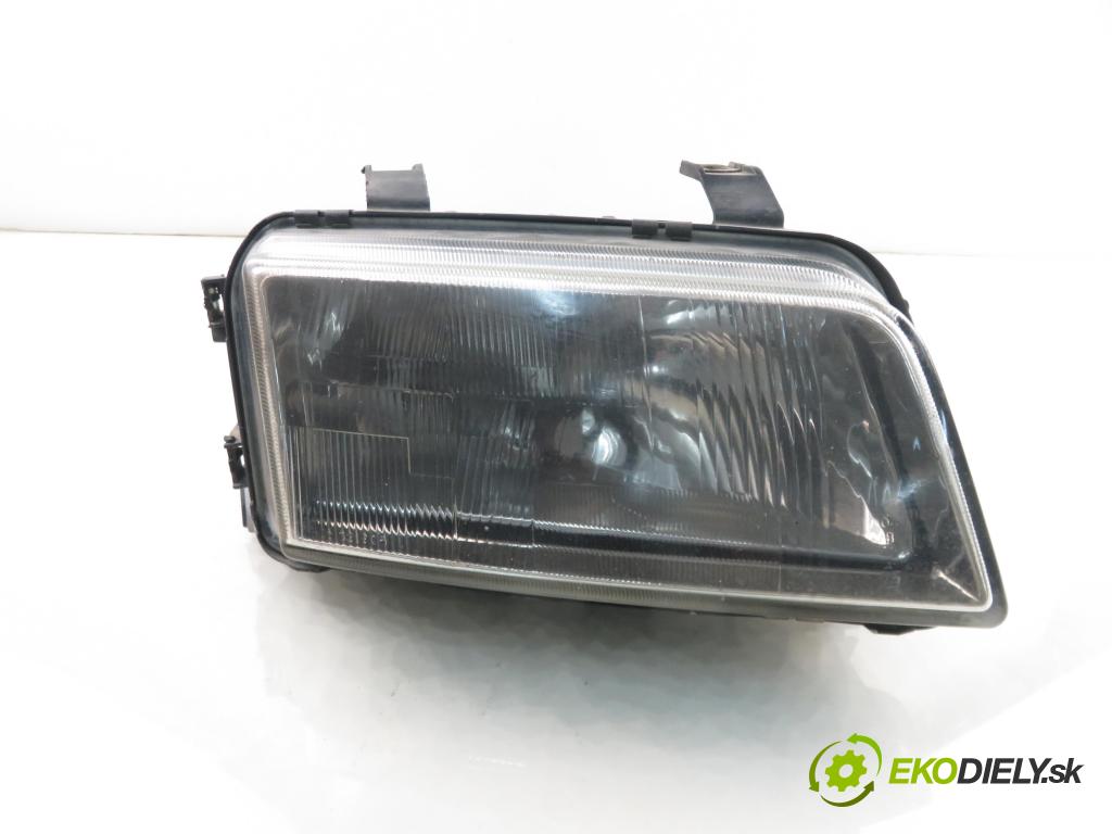 AUDI A4 (8D2, B5) SEDAN 1997 74,00 1.6 8V 100 - ADP 1595,00 světlo PP 0301094202