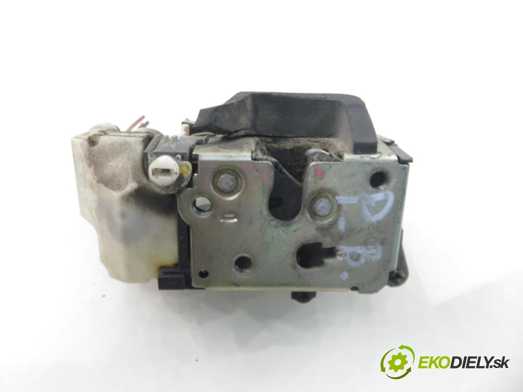 FIAT DOBLO nadwozie wielkoprzestrzenne (MPV) (119_, 223_) KOMBIVAN 2002 74,00 1.9 JTD 100 - 182 B9.000 1910,00 zámok dveře posúvne