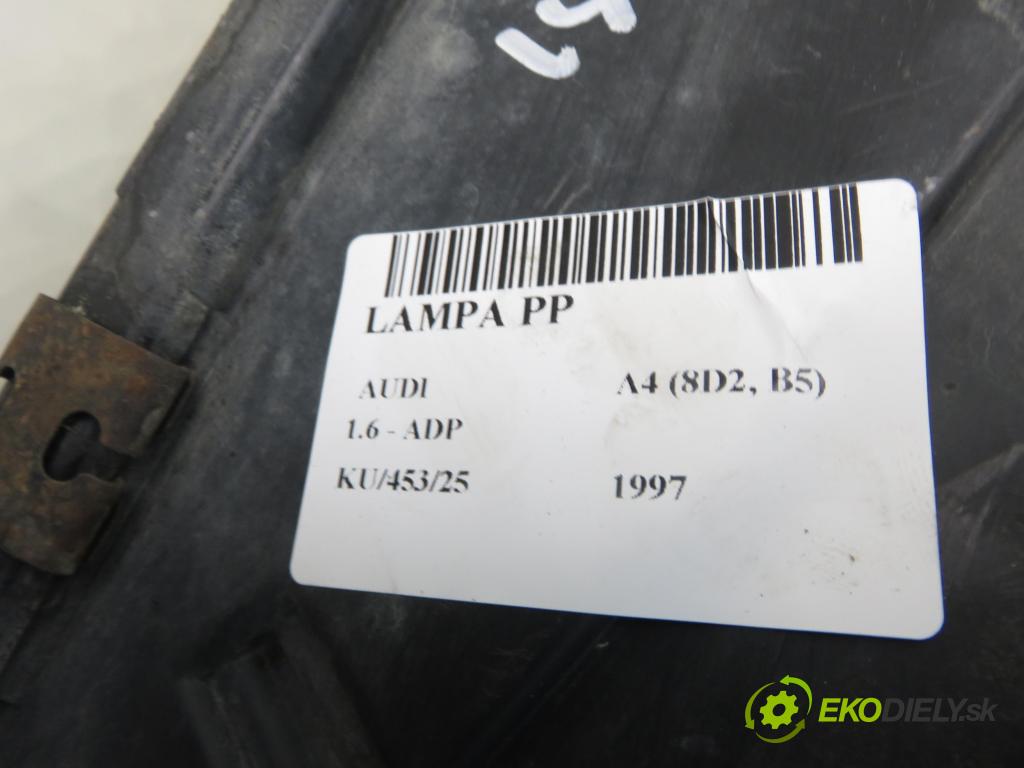 AUDI A4 (8D2, B5) SEDAN 1997 74,00 1.6 8V 100 - ADP 1595,00 světlo PP 0301094202