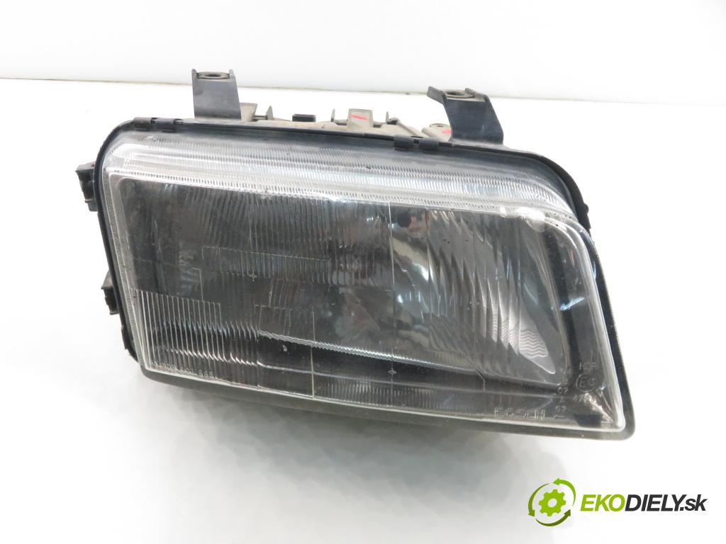 AUDI A4 (8D2, B5) SEDAN 1997 74,00 1.6 8V 100 - ADP 1595,00 světlo PP 0301094202