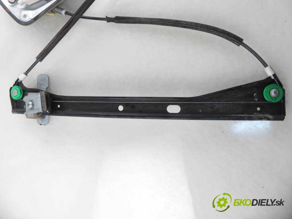 VW GOLF VI Variant (AJ5) KOMBI 2010 77,00 1.6 TDI - CAYC 1598,00 mechanismus oken 1K5837401AS ; 3C0959793A ; 3C0959701C