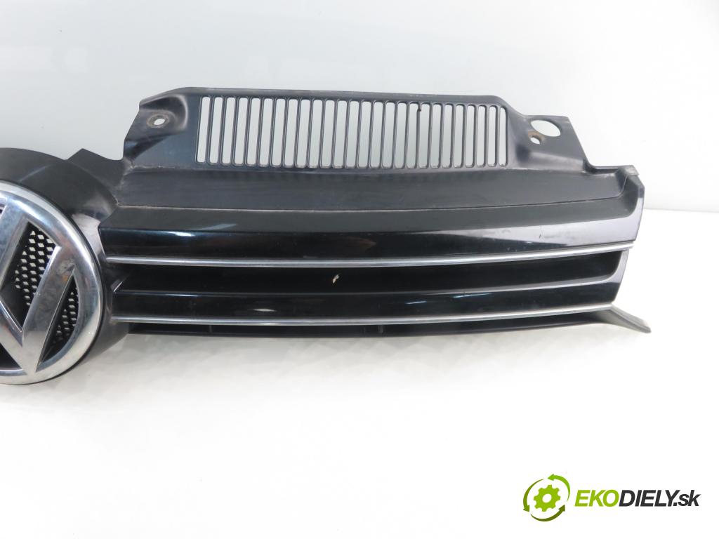 VW GOLF VI Variant (AJ5) KOMBI 2010 77,00 1.6 TDI - CAYC 1598,00 mřížka / maska 5K0853651AL ; 5K0853651AM