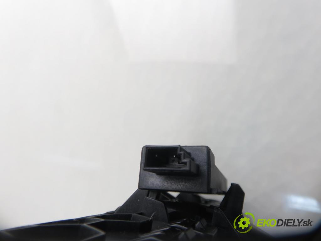 BMW 5 Touring (F11) KOMBI 2015 140,00 520 d xDrive - B47 D20 A 1995,00 Držiak na nápoje 9277262 (Držiak (úchyt) na nápoje)