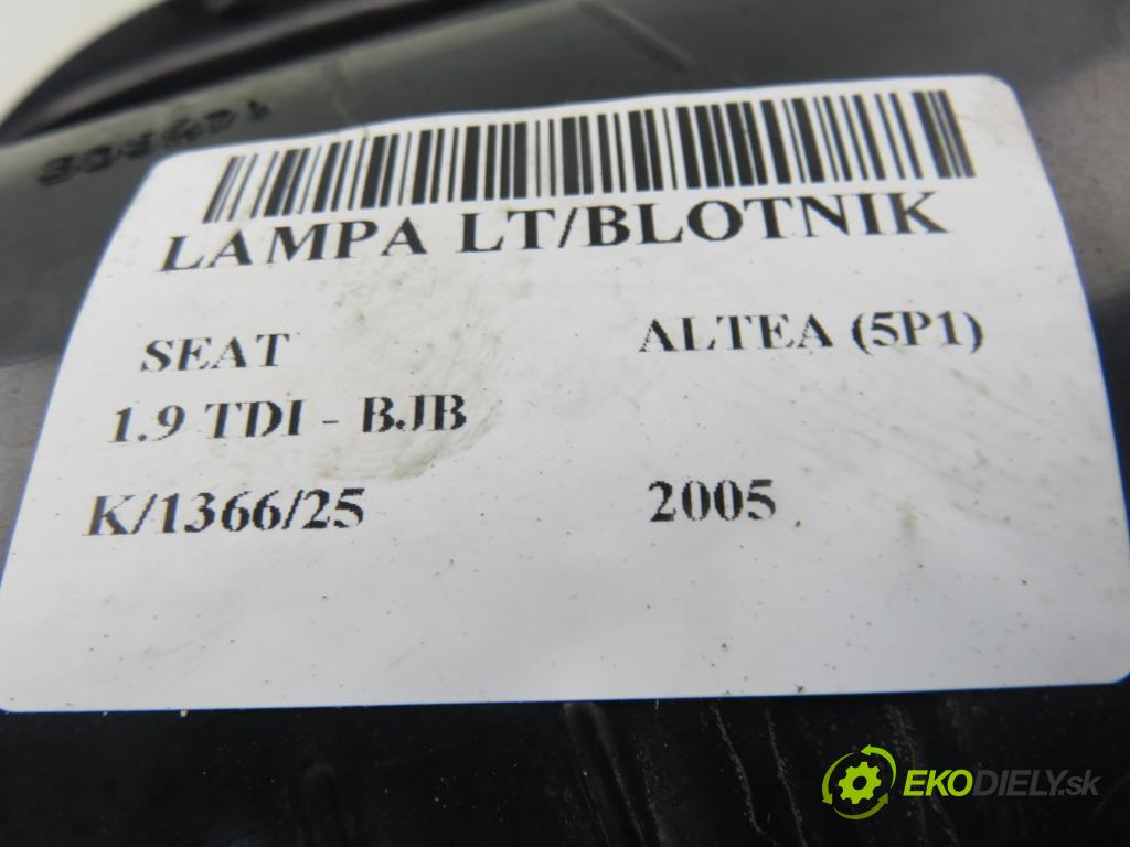 SEAT ALTEA (5P1) MINIVAN 2005 77,00 1.9 TDI PD 105 - BJB 1896,00 světlo levé zadní 5P0945095D