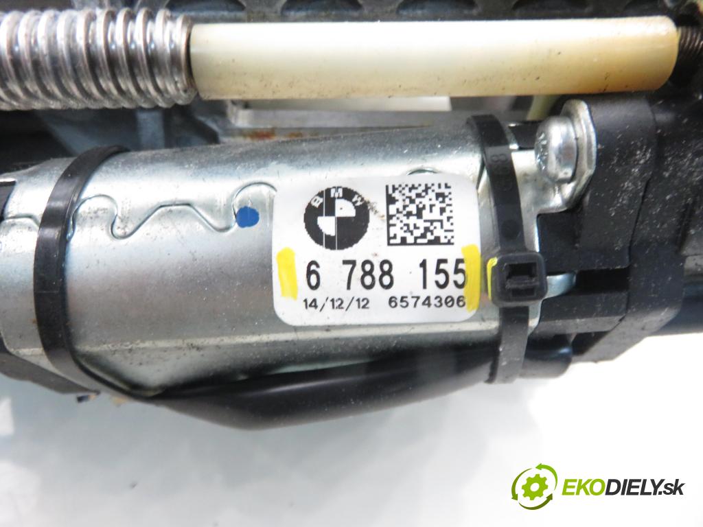 BMW 5 Touring (F11) KOMBI 2015 140,00 520 d xDrive - B47 D20 A 1995,00 hřídel tyč volantu 1056033 ; 1056004 ; 6788155 (Tyč řízení (volantu))