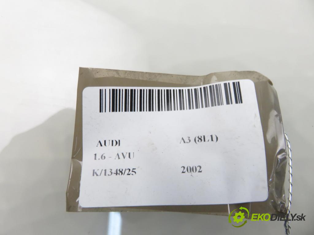 AUDI A3 (8L1) HB 2002 75,00 1.6 - AVU 1595,00 motorek stěrače ZADNÍ: 8L0955711B