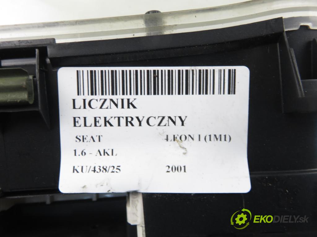 SEAT LEON (1M1) HB 2001 74,00 1.6 - AKL 1595,00 Prístrojovka elektrický 1M0920802A ; 11080152002