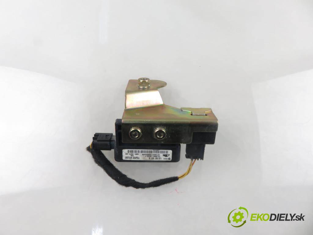 AUDI A3 (8L1) HB 2002 75,00 1.6 - AVU 1595,00 snímač ESP 1J0907657B ; 1J0907651A