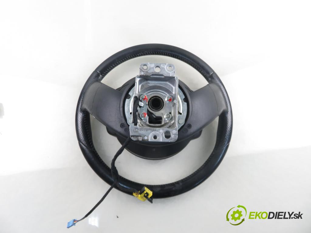 CITROEN C4 I (LC_) HB 2005 80,00 1.6 HDi 109 - 9HZ (DV6TED4) 1560,00 Volant 96591808ZD (Volant)