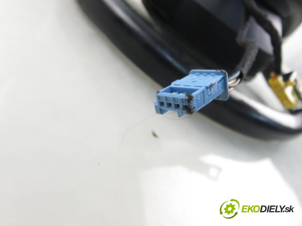 CITROEN C4 I (LC_) HB 2005 80,00 1.6 HDi 109 - 9HZ (DV6TED4) 1560,00 Volant 96591808ZD (Volant)