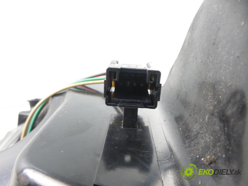 CITROEN C4 I (LC_) HB 2005 80,00 1.6 HDi 109 - 9HZ (DV6TED4) 1560,00 subwoofer 96507975XT (Audio zariadenie)