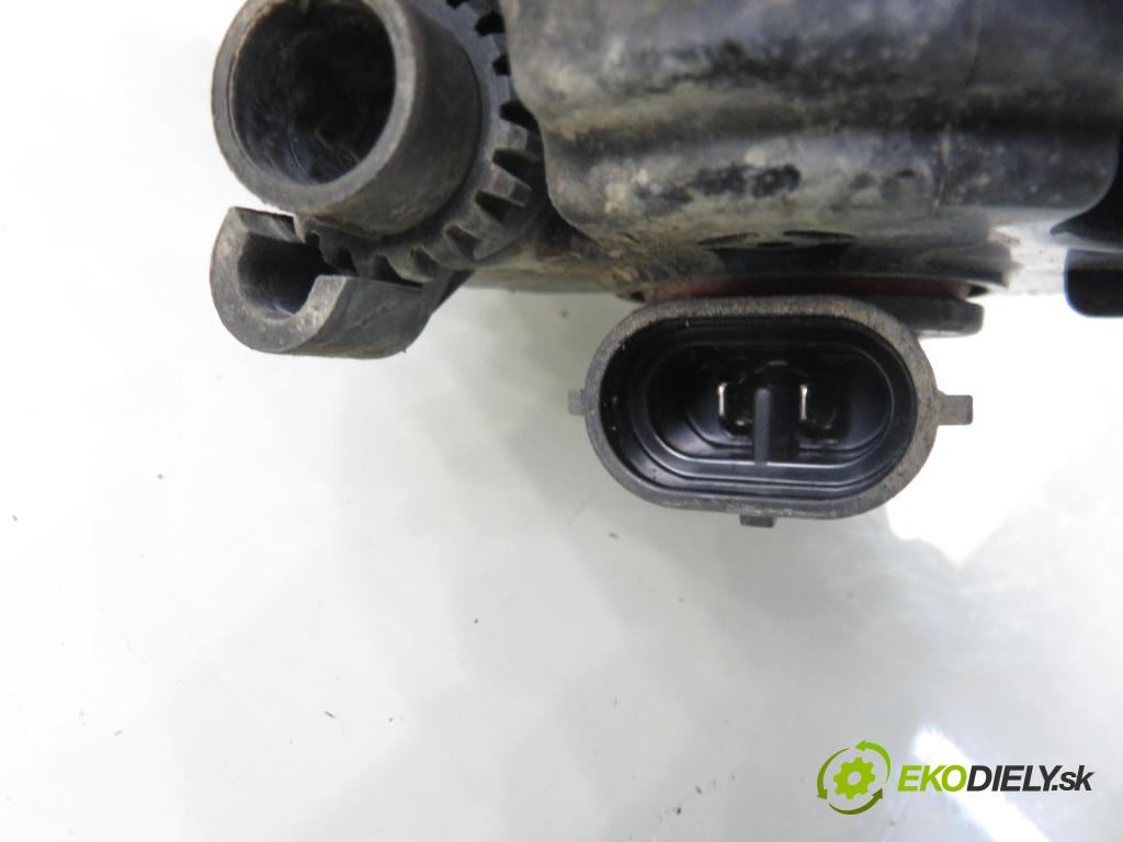 RENAULT KOLEOS I (HY_) SUV 2008 110,00 2.0 dCi 4x4 150 - M9R 832 1995,00 HALOGENY: 89206431 ; 89206441