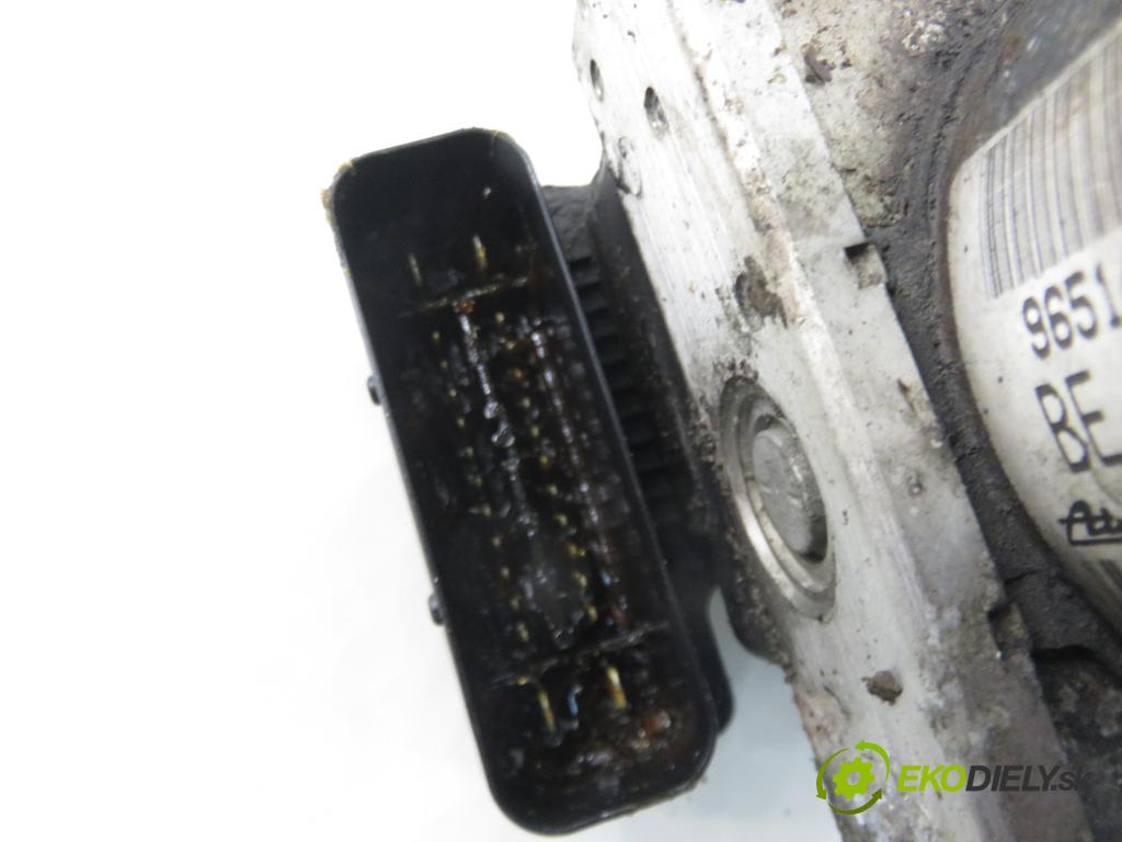 CITROEN C3 I (FC_) HB 2003 50,00 1.4 HDi - 8HZ (DV4TD) 1398,00 Pumpa ABS 10097011083 ; 5WK84107 (Pumpa ABS)