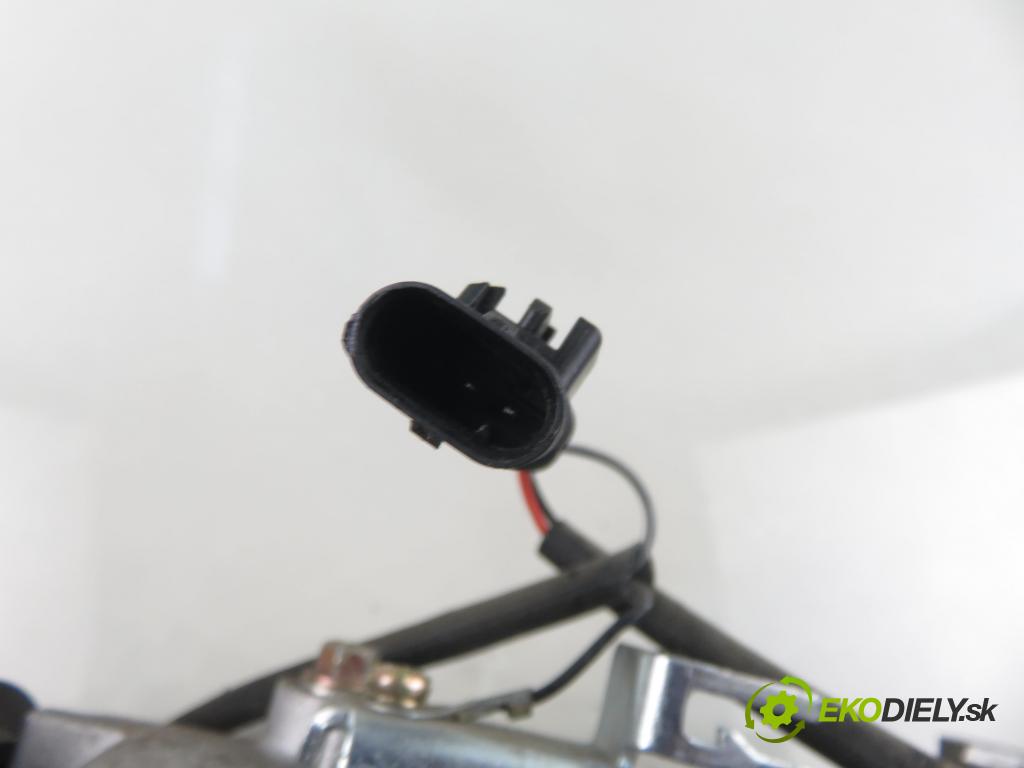 BMW 5 Touring (F11) KOMBI 2015 140,00 520 d xDrive - B47 D20 A 1995,00 KOMPRESOR: klimatizácie 890600 (Kompresor klimatizácie)