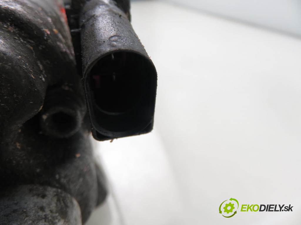 AUDI A3 (8L1) HB 2002 75,00 1.6 - AVU 1595,00 KOMPRESOR: klimatizácie 1J0820803G (Kompresor klimatizácie)